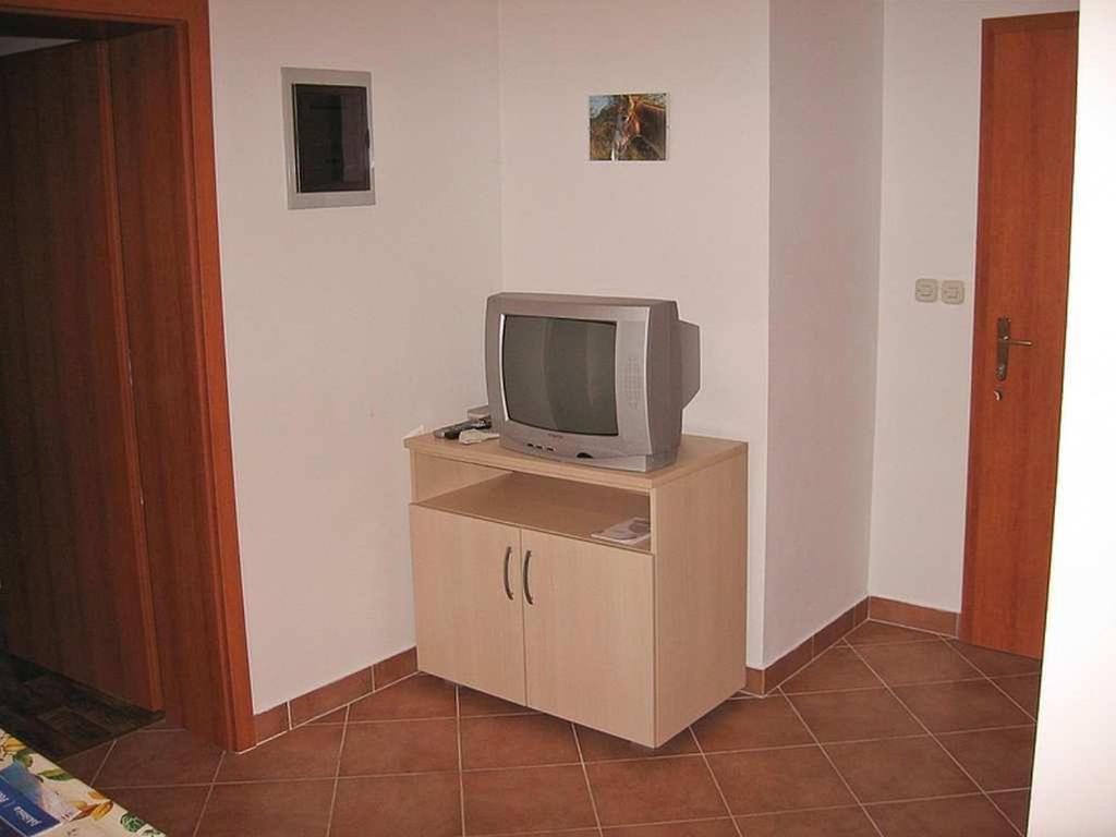 Apartments Krusvina Lun  Quarto foto